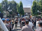 Pemkot Kediri Tak Tegas, 2 Kubu LSM Nyaris Baku Hantam!!