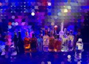 Tempat Hiburan Malam Karaokean DiSertai Minum Minuman Keras DiPare Tetap Hingar Bingar..