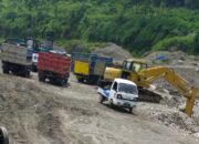 Polres Blitar Kota dan Penegak Perda Kabupaten Blitar Terkesan Tutup Mata, Aktivitas Tambang Pasir Liar Di Blitar Semakin Menggila Rusak Alam.