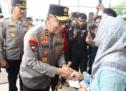 POLDA KEPRI BERIKAN 216 TIKET KAPAL GRATIS UNTUK MUDIK LEBARAN DI PELABUHAN DOMESTIK PUNGGUR, BATAM