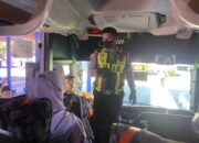 Menjelang Mudik Lebaran, Kasat Lantas Polres Kediri Cek Keshatan Sopir dan Kondiktur Bus di Terminal Pare Kab. Kediri