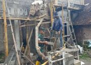 Wujud Kepedulian, Babinsa Koramil 0808/18 Panggungrejo Bantu Renovasi Rumah Warga Kurang Mampu