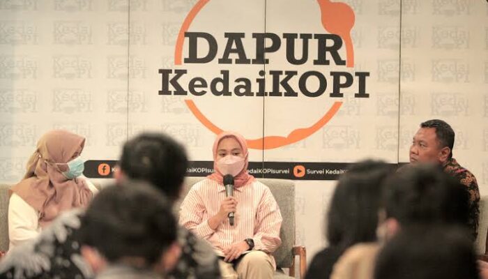 Survei KedaiKOPI: Mayoritas Masyarakat Puas Rekayasa Lalu Lintas yang Dilakukan Polri saat Arus Mudik