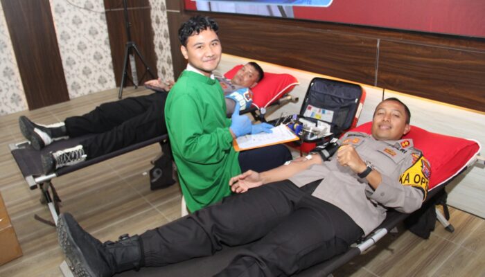 Peringati May Day, Polres Kediri Kota Gelar Donor Darah Bersama Serikat Pekerja
