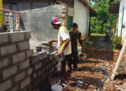 Wujud Manunggal Dengan Rakyat, Serka Romadhon Bantu Bangun MCK Warga Kurang Mampu 2 IMG 20240511 WA0011