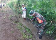 Wujud Kekompakan, Anggota Koramil 0808/14 Kesamben Dan Warga Gelar Pembersihan Bersama