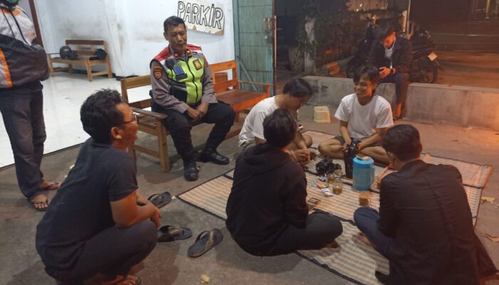 Malam Hingga Menjelang Shubuh, Polsek Mojoroto Gelar KRYD dan Patroli Gangguan Kamtibmas