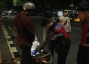 Jaga Kondusifitas Keamanan, Polres Blitar Kota Amankan Puluhan Botol Miras Saat Patroli 3 IMG 20240525 WA0003