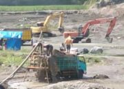 Lapor Komandan!!!Gunakan Alat Berat Tambang Galian C Diduga Masuk Area Manggis Ngancar-Sumberasri Terus BerOperasi..