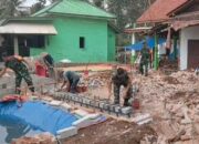 Kerja Bakti Bersama Babinsa Dengan Warga Selorejo Membantu Pembangunan Rumah Warga 3 IMG 20240609 WA0035