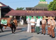 Serahkan Hewan Qurban Idul Adha, Kapolres Kediri: Semoga Bermanfaat dan Membawa Berkah 2 IMG 20240617 WA0044