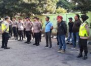 Polres Kediri Pam Aksi Damai PT. Joyosemoyo Community di Kantor CIMB Niaga Auto Finance Kediri