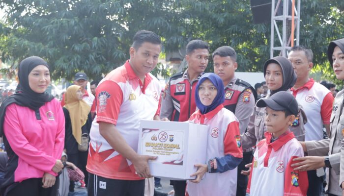 Gelar Jalan Sehat HUT Bhayangkara ke-78, Polres Kediri Sukses Hadirkan Ribuan Masyarakat di SLG