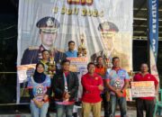 Hari Bhayangkara ke-78, AKBP Bimo Tutup dan Serahkan Hadiah Turnamen Bola Voli Kapolres Kediri Cup 2024