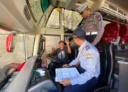 Gelar Program Unggulan Mahameru Lantas, Polisi Inspeksi Armada Bus di Ponorogo