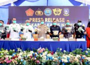 IRJEN POL YAN FITRI HALIMANSAYAH KAPOLDA KEPRI HADIRI PENGUNGKAPAN KASUS TINDAK PIDANA NARKOTIKA 106 KG SABU 2 IMG 20240717 WA0108