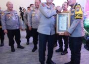 Kapolres Nganjuk Terima Piagam Penghargaan IKPA Terbaik di Lingkup Polri tahun 2023 dari Kapolri
