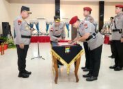 IRJEN. POL. DRS. YAN FITRI HALIMANSYAH, M.H., KAPOLDA KEPRI PIMPIN UPACARA SERAH TERIMA JABATAN PEJABAT UTAMA POLDA KEPRI DAN KAPOLRES/TA JAJARAN