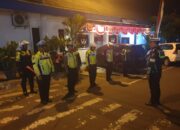 Kanit Patroli Sat Lantas Polres Kediri Pimpin Patroli Blue Light Dan Pengaturan Lalu Lintas Malam Hari