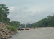 Komplotan Galian Pasir Mekanik Sepanjang Aliran Brantas Rejotangan Sampai Ngunut Buta Hukum, APH diminta Tegas.