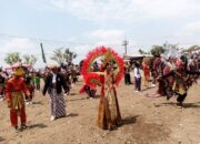 PAWAI KARNAVAL/ JALAN KREASI HUT RI KE-79 PHBN DESA PAGUNG KECAMATAN SEMEN BERLANGSUNG MERIAH
