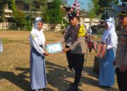 Kapolsek Kunjang Pimpin Apel Penyerahan Piagam Paskibra tahun 2024