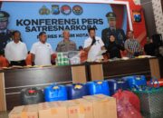 Polres Kediri Kota Amankan Tersangka Jual Miras Oplosan Es Moni yang Viral di Medsos