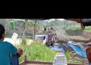 Di Sepanjang Aliran Sungai Brantas Yang Berada Di wilayah Hukum TulungAgung Banyak Sekali Tambang liar Yang mengunakan Excavator Dan Mesin diesel Atau Dongfeng