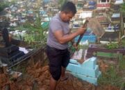 Kadivhumas Sampaikan Apresiasi Kapolri ke Anggota yang Jadi Penggali Kubur 2 IMG 20240907 WA0058