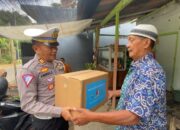 Satlantas Polres Blitar Kota Rayakan HUT Lalu Lintas Bhayangkara Dengan Berikan Bantuan Paket Sembako