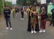 PHBN Desa Kranding Mojo Kediri Meng hadir Kan Ratusan Peserta Karnaval