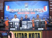 Operasi Tumpas Narkoba, Polisi Kota Blitar Amankan 8 Tersangka Dua Diantaranya Residivis 16 Operasi Tumpas Narkoba, Polisi Kota Blitar Amankan 8 Tersangka Dua Diantaranya Residivis