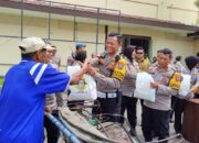 Syukuran HUT Lalu Lintas Bhayangkara ke-69, Polres Kediri Kota Gelar Pemotongan Tumpeng dan Bakti Sosial