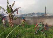 Gerak Cepat, Babinsa Desa Kebonagung Bantu Padamkan Kebakaran Gudang Sepah Tebu
