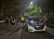 Polisi Kawal Ketat Kedatangan Surat Suara Pilkada Serentak 2024 di Jember