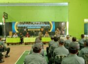 Polres Kediri memberikan pembekalan kepada anggota Perlindungan Masyarakat (Linmas)