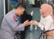 Pelaku Alami Ganguan Kejiwaan Ibu Kandung Meminta Maaf Kepada Kabag Ops Polres Kediri Kota 2 IMG 20241120 WA0003