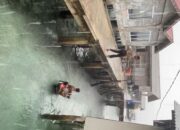 ANGGOTA POLRES KEPULAUAN ANAMBAS SIAP TANGGAP SELAMATKAN REMAJA TERCEBUR KE LAUT DI TENGAH CUACA EKSTREM