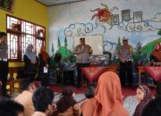 Sukseskan Program Asta Cita, Kapolres Pamekasan Kunjungi SLB PGRI Berbagi Makan Siang Gratis