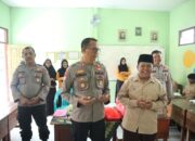 Sukseskan Program Kesehatan Anak, Polres Situbondo Berbagi Makanan Bergizi dan Susu Gratis