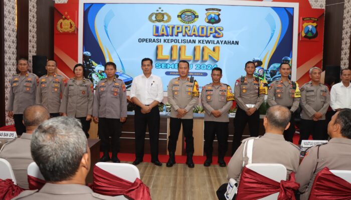 Polres Kediri Kota Gelar Latihan Pra Operasi Lilin 2024 Pengamanan Natal dan Tahun Baru 2025