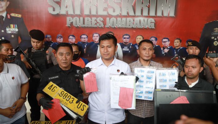 Polres Jombang Ungkap Jaringan Penyalahgunaan BBM Bersubsidi, 3 Tersangka Diamankan