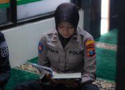 Isi Ramadan dengan Ibadah, Polwan dan ASN Polres Nganjuk Rutin Tadarus di Masjid Al-Ikhlas