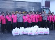 Yayasan Kemala Bhayangkari & Polres Metro Bekasi Kota Ulurkan Bantuan untuk Korban Banjir di Bekasi