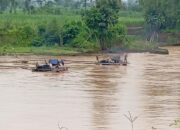 Festival Galian C Diduga Ilegal Disepajang Aliran Sungai Berantas Tulungagung Terkesan Kebal Hukum. 2 IMG 20250308 170316