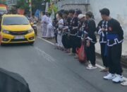 IKS PI Kera Sakti Koordinator Mojo Bagi Takjil Di Jalan Raya Kranding-Mojo.Kab Kediri