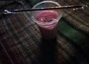 Belum Ada Tindakan Tegas Dari Polsek Ngasem Dan Satpol PP Kabupaten Kediri, Es Moni Menggeliat Terus  Di Depan Hotel Fave.