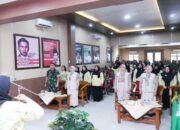 Ketua Yayasan Kartika Jaya Koordinator Kodim 0808 Hadiri Pentas Seni Para Murid TK Sejajaran Kodim 0808/Blitar