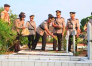 Peringati Hari Bhayangkara ke-79, Kapolres Kediri Kota Pimpin Ziarah dan Tabur Bunga di TMP Joyoboyo