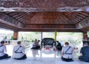 Kapolri Jenderal Polisi Listyo Sigit Prabowo Ziarah Ke Makam Bung Karno Di Blitar Jelang Hari Bhayangkara Ke-79